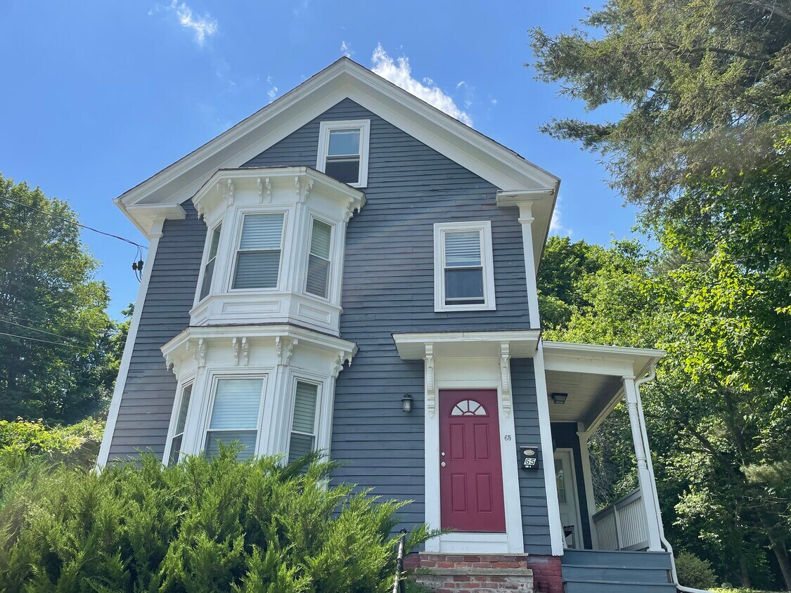 65 Houghton St Unit 2, Hudson, MA 01749 Apartments in Hudson, MA