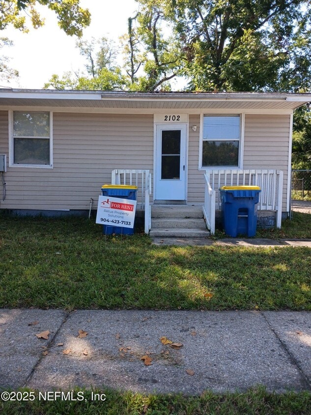 Primary Photo - 2102 Brooklyn Rd