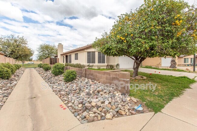 Building Photo - 17121 N Larkspur Ln