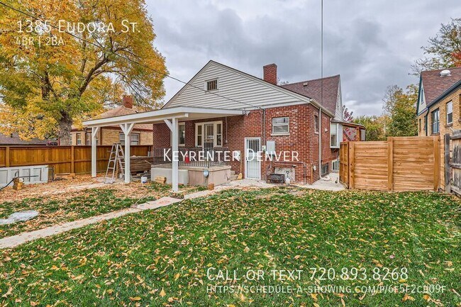 Foto del edificio - Stunningly Remodeled 4-Bedroom, 2-Bath Hom...