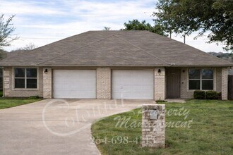 Building Photo - 1606 Libby Ln