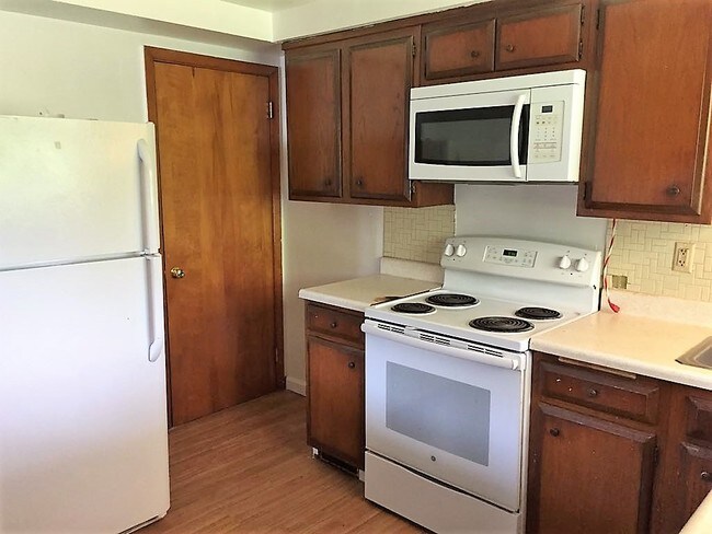 Building Photo - 514 Nordeen Dr