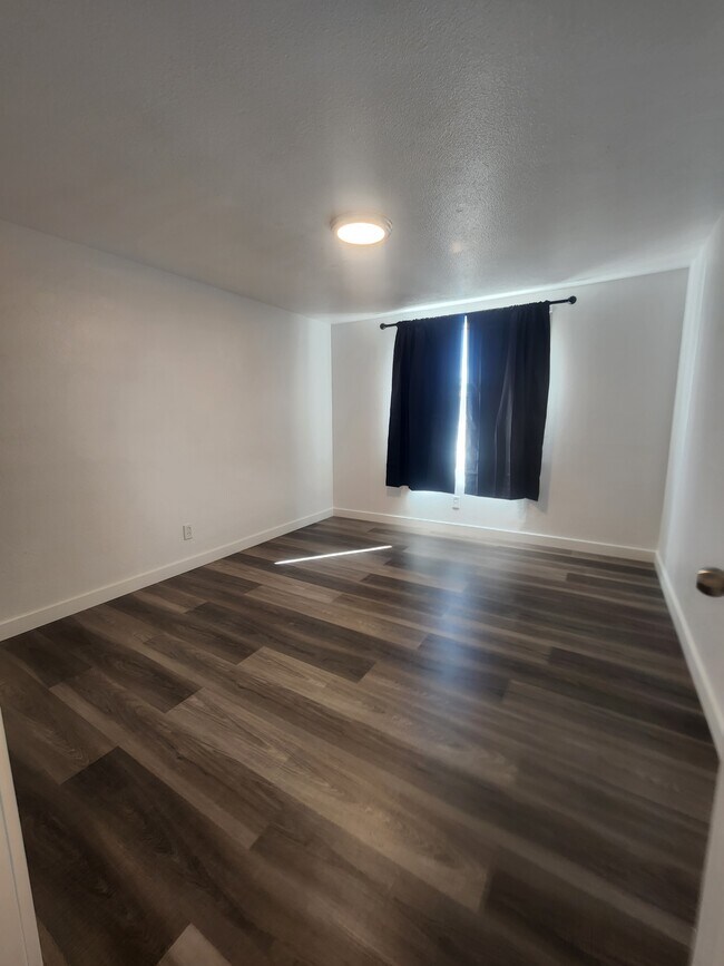 Building Photo - Harris Apartments