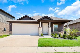 Building Photo - 207 Woodlands Blvd Building Photo - 207 Woodlands Blvd