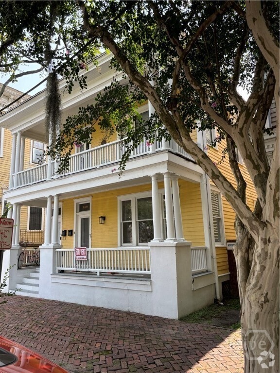 Building Photo - 810 Barnard St