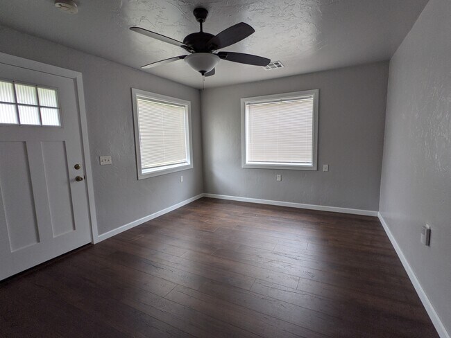 Foto del edificio - 4324 NW 16th St
