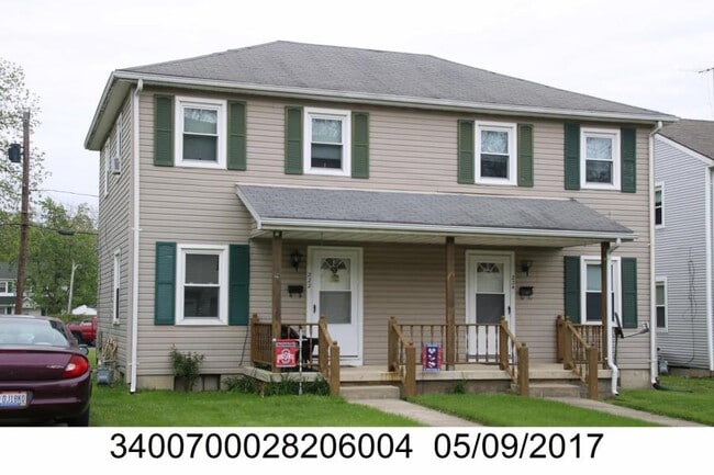 Building Photo - 222 Saint George Pl