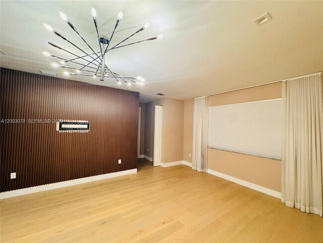 Foto del edificio - 8108 NW 48th Ter