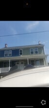 Building Photo - 901 N 27th St