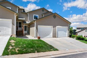 Building Photo - 3232 Hearthridge Cir