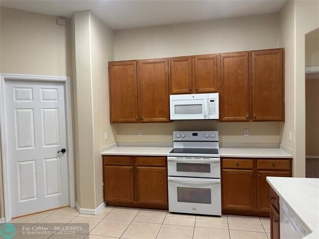 Foto del edificio - 1270 SW Aragon Ave