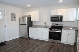Building Photo - 14311 Rte 9W