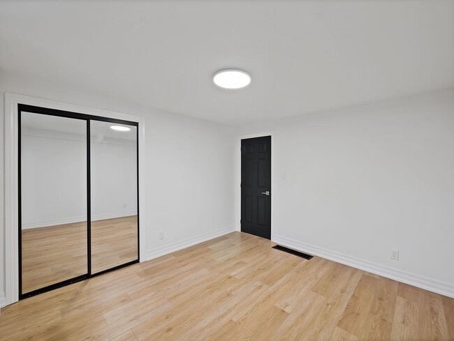 Building Photo - 647 Limeridge Rd E