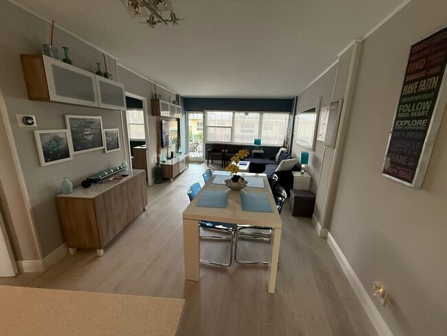 Foto del edificio - 3250 NE 28th St