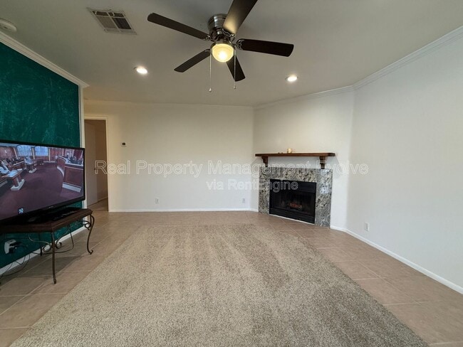 Foto del edificio - 502 W Yukon Dr