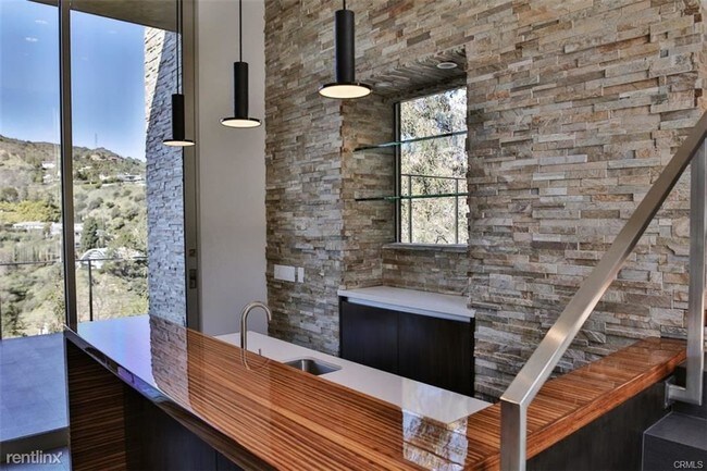 Building Photo - 3 br, 5 bath House - 2229 Castilian Dr