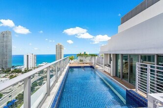 Building Photo - 300 Sunny Isles Blvd