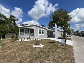 Building Photo - 328 Eland Dr