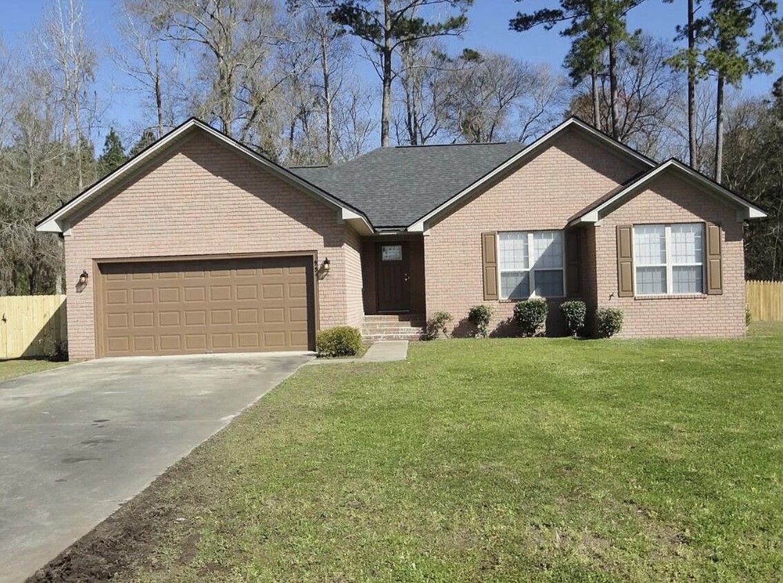 Primary Photo - 95 W Daryl Dr