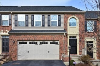 Building Photo - 616 Edison Dr