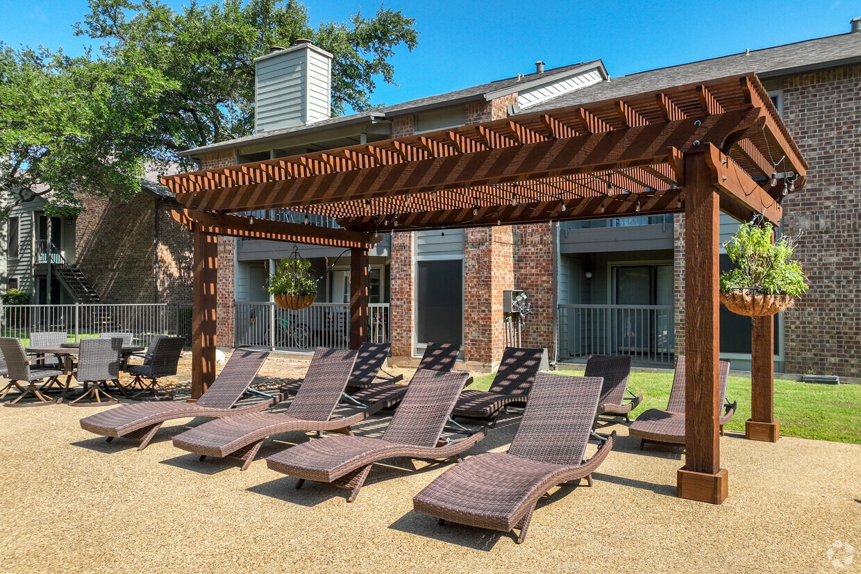 Plano Texas Breakfast Patio Open Near Me 5916 Turtle Creek Dr