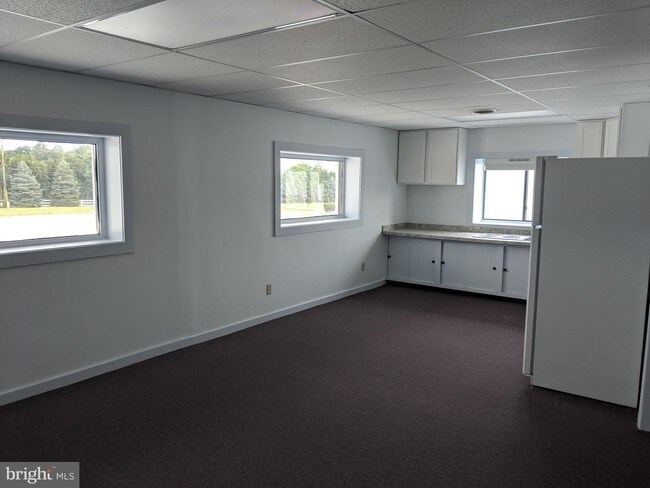 Building Photo - 1524 E Lebanon Rd