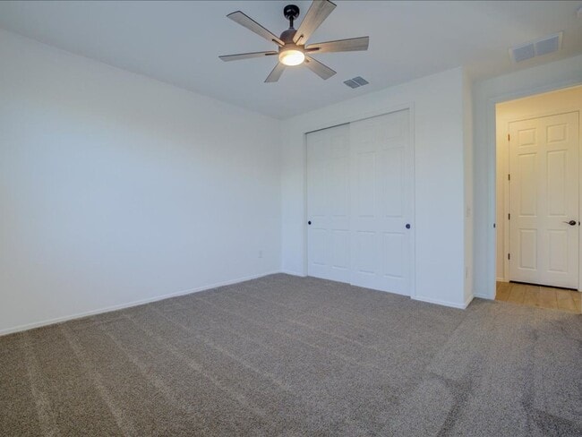 Building Photo - 2 Story-5 Bedroom 3 Bathroom