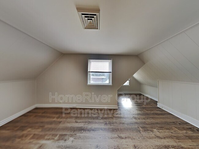 Foto del edificio - 411 W North St