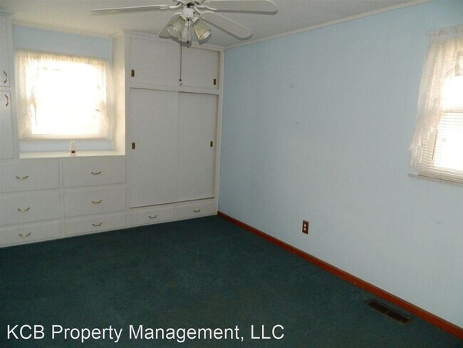 Building Photo - 4 br, 2 bath House - 2004 Pontiac Court