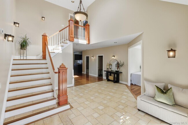 Building Photo - 45 Evergreen Ave