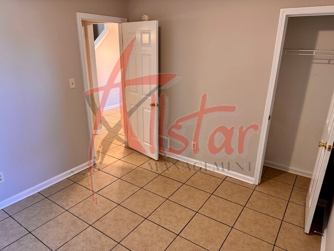 Foto del edificio - 7315 Madelyn Cove