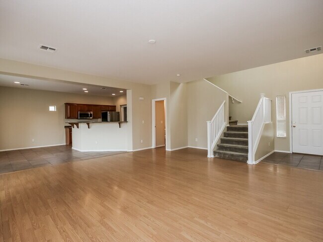 Building Photo - 17606 W Bridger St