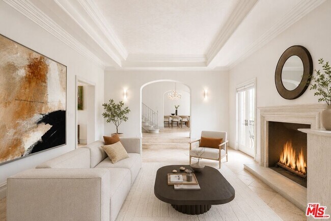 Foto del edificio - 607 N Hillcrest Rd