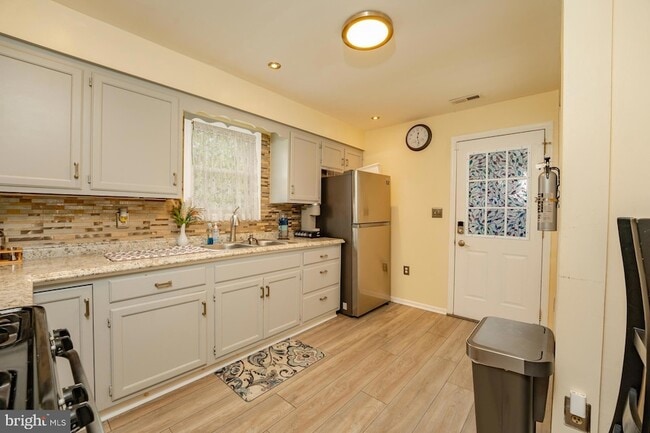 Foto del edificio - 545 N Connecticut Ave