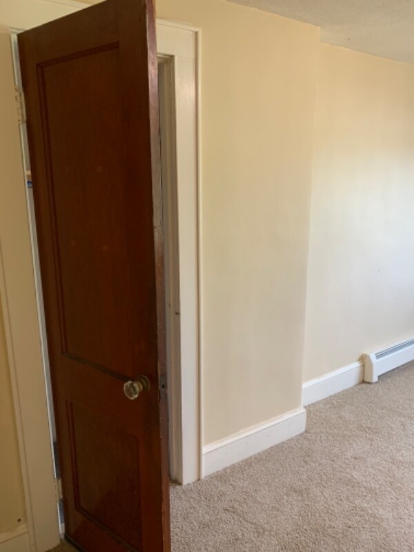 19 Howard Ave Unit 3rd, Ansonia, CT 06401 Room for Rent in Ansonia