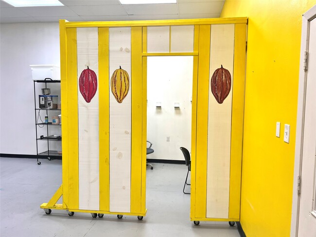 Building Photo - 1310 Nance St