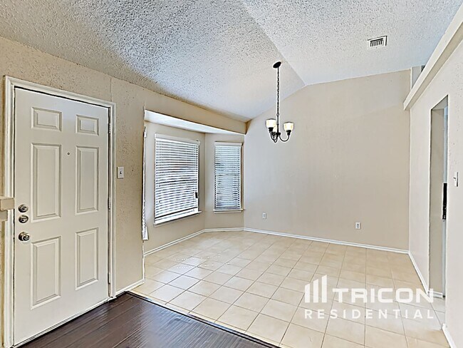 Foto del edificio - 24027 Leathergate Dr