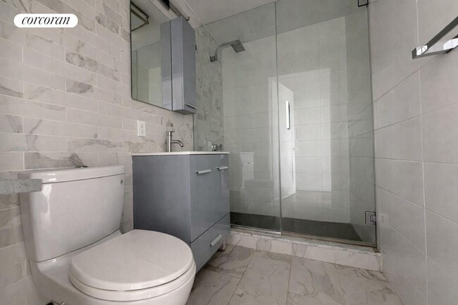 Building Photo - 1288 E 19th St