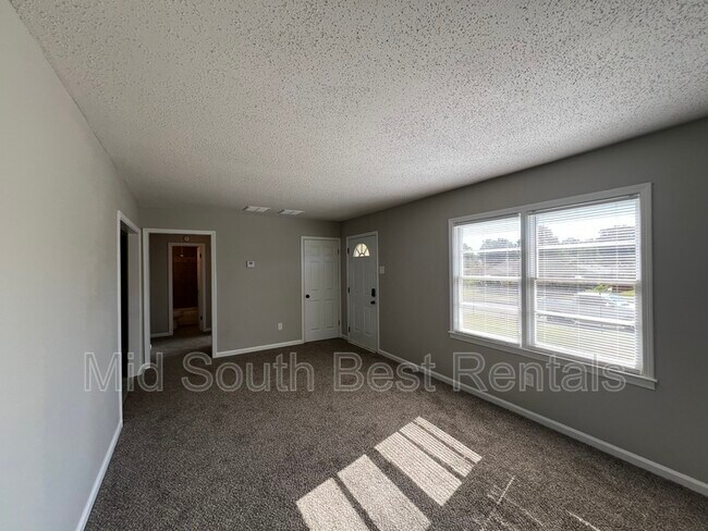 Foto del edificio - 3493 Brantley Rd