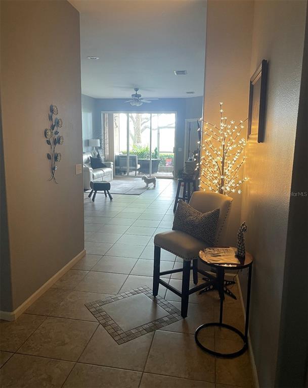 Foto del edificio - 390 Enclave Dr