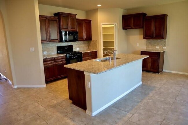 Building Photo - 6621 Hall of Fame Blvd