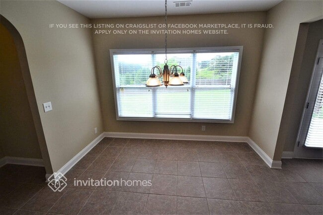 Foto del edificio - 825 Kaitlyn Dr