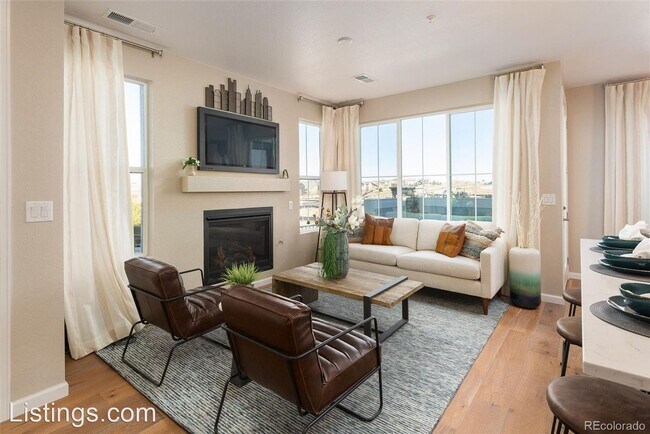 Building Photo - 3 br, 3 bath House - 5762 S. Addison Way #C