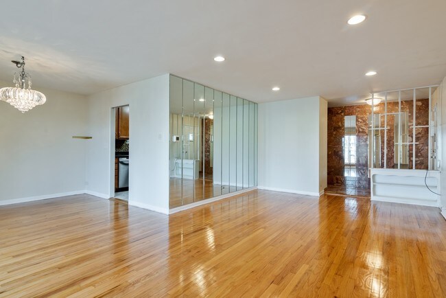 Foto del edificio - 4105 W Pratt Ave