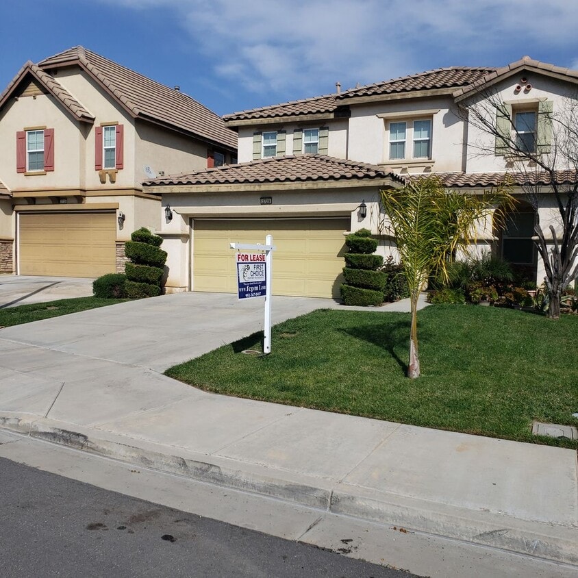 18 Apartments for Rent in 92571, CA Westside Rentals