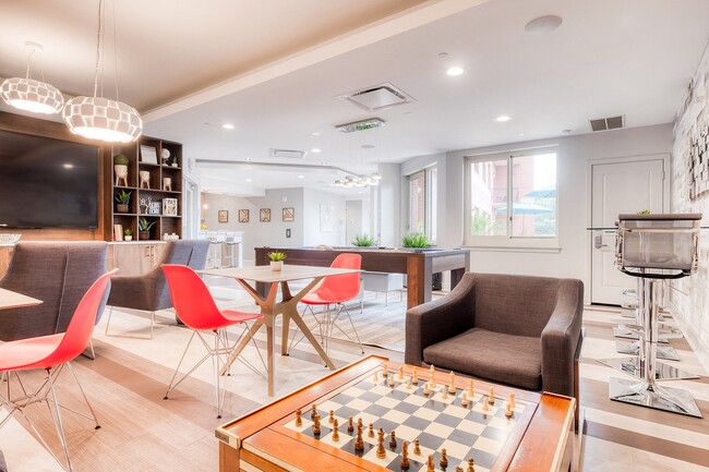 Resident lounge media area - Twenty50