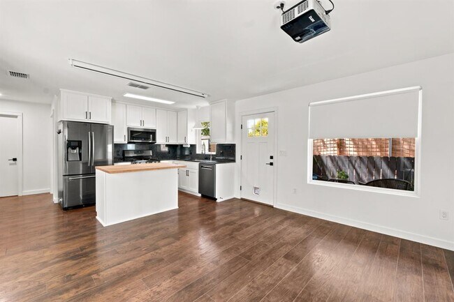 Foto del edificio - 5307 Prock Ln