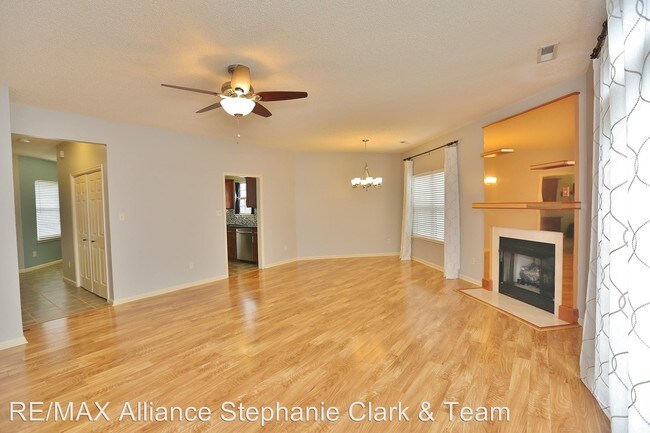 Building Photo - 5110 Cypress Point Cir