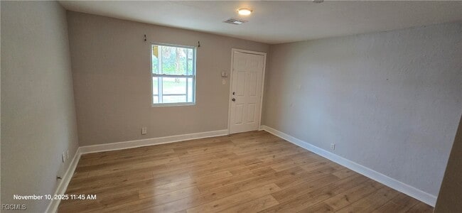 Foto del edificio - 12104 Suncrest Ln