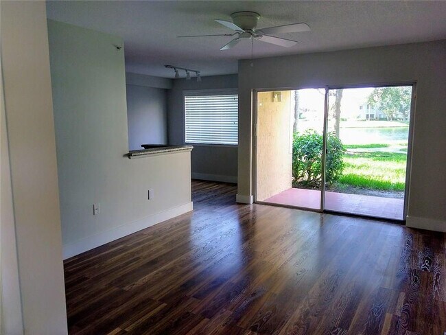 Foto del edificio - 1670 N 42ND Cir